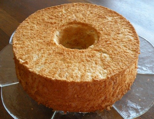 1gluten_free_angel_food_cake