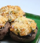 When you combine mushrooms with crab, jalapenos, and cheese, you really get a winning appetizer, these Spicy Crab Stuffed Mushrooms!