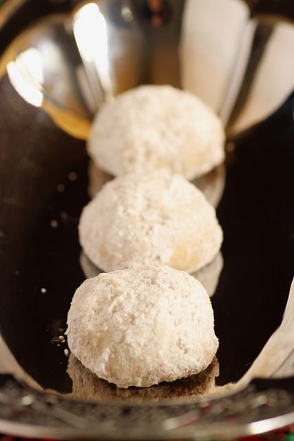 lemon_coconut_snowballs