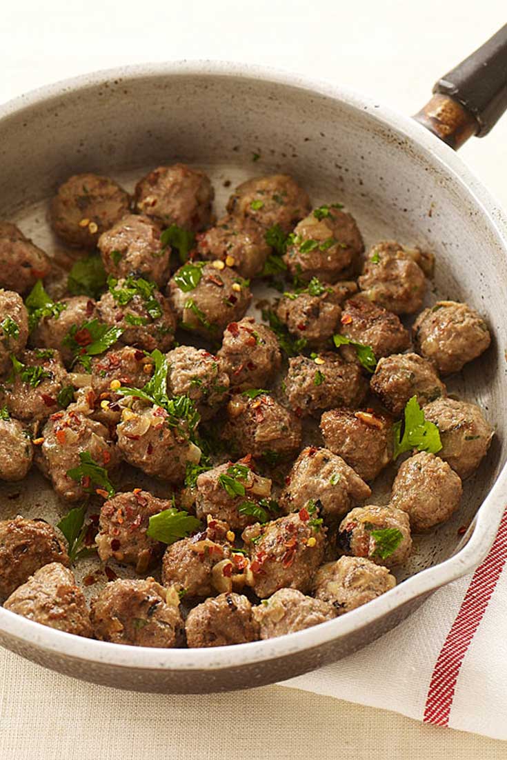 Serve these bite-size Weight Watchers Italian Meatballs as an appetizer or hors d'oeuvre, or combine with pasta or rice for a main course.