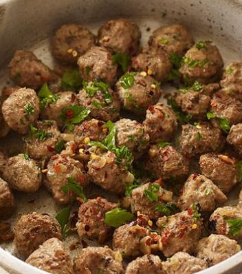 Serve these bite-size Weight Watchers Italian Meatballs as an appetizer or hors d'oeuvre, or combine with pasta or rice for a main course.