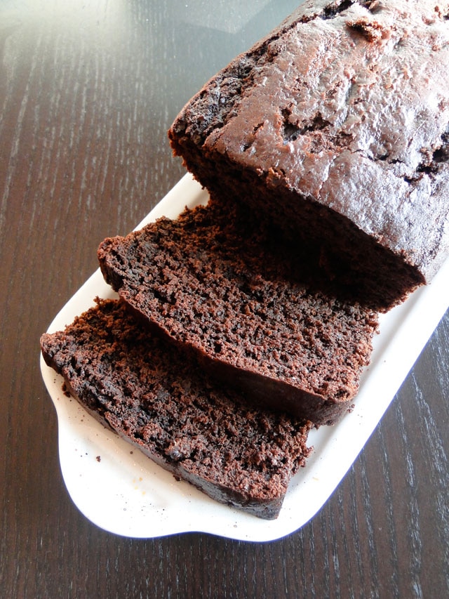 Recipe for Chocolate Banana Cake - This cake is amazingly delicious, with a deep chocolate flavor, and the perfect way to use up over-ripe bananas.