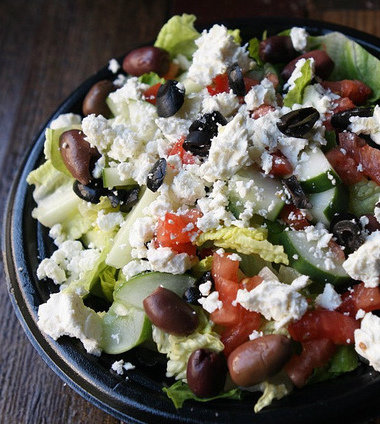 Recipe for Greek Salad - A super simple recipe for the classic Greek salad — fresh, robust and zesty!
