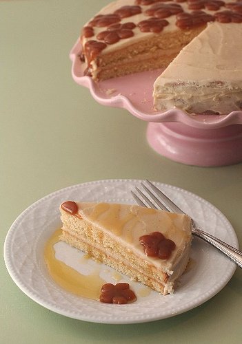caramel_cake_with_caramelized_butter_frosting