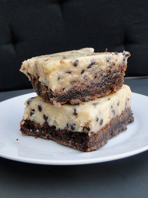 chocolate_chip_cookie_dough_brownies