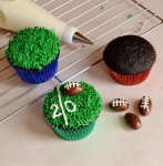 football_cupcakes