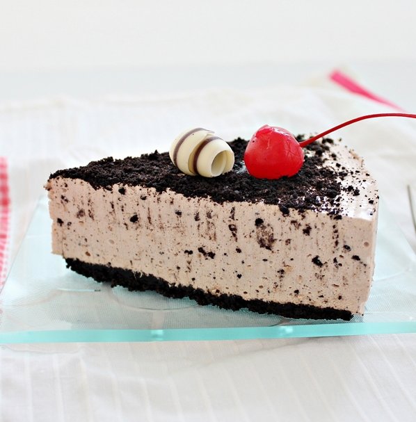 oreo_hazelnut_and_banana_cheesecake