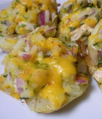 chicken_and_cheddar_stuffed_potatoes