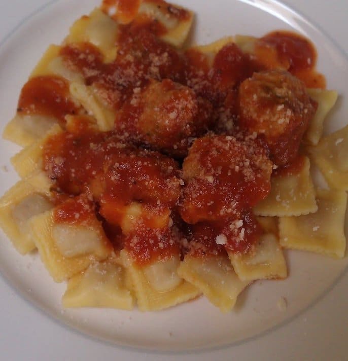 Baby_Meatballs_and_Mini_Ravioli