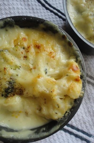 cauliflower_and_broccoli_gratin_with_camembert_cheese