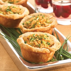 Deviled Crab and Cheese Biscuit Cups