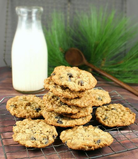 Recipe for Old-Fashioned Oatmeal Raisin Pecan Cookies