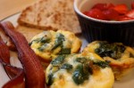 Mini_Frittatas_with_Spinach_and_Tomatoes