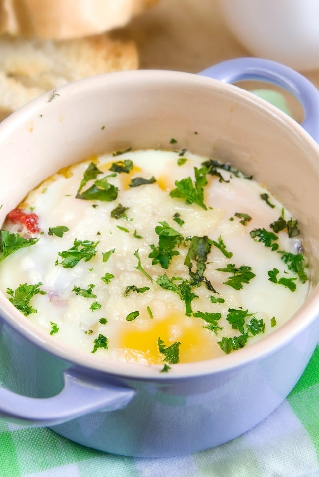 Recipe for Sun Dried Tomato and Herb Baked Eggs