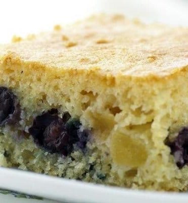 yogurt_blueberry_peach_coffee_cake