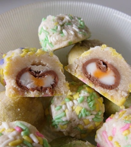 Cadbury_Cream_Egg_Surprise_Cookies