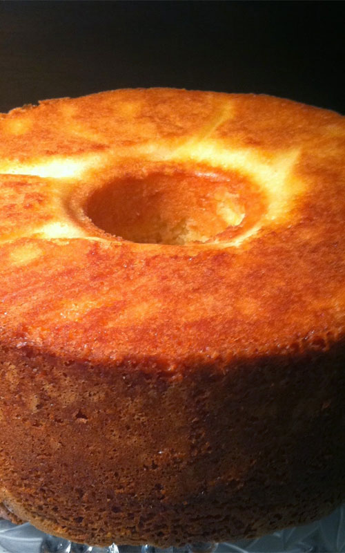 Some things you just can not improve on. The recipe for this Old-fashioned Sour Cream Pound Cake is one of those things.