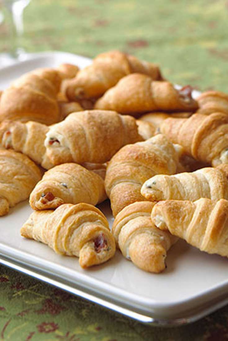 Few things are better than when bacon and cheese meet with buttery bread and have a party. These easy Bacon and Cream Cheese Crescent Rolls come together in a flash and only require three ingredients.